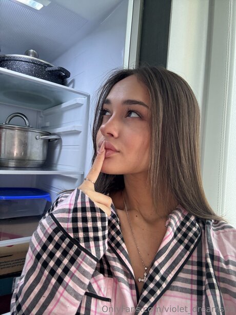 Violet Dreams69 pretty pornstar picture