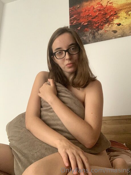 Miasins star porn pictures