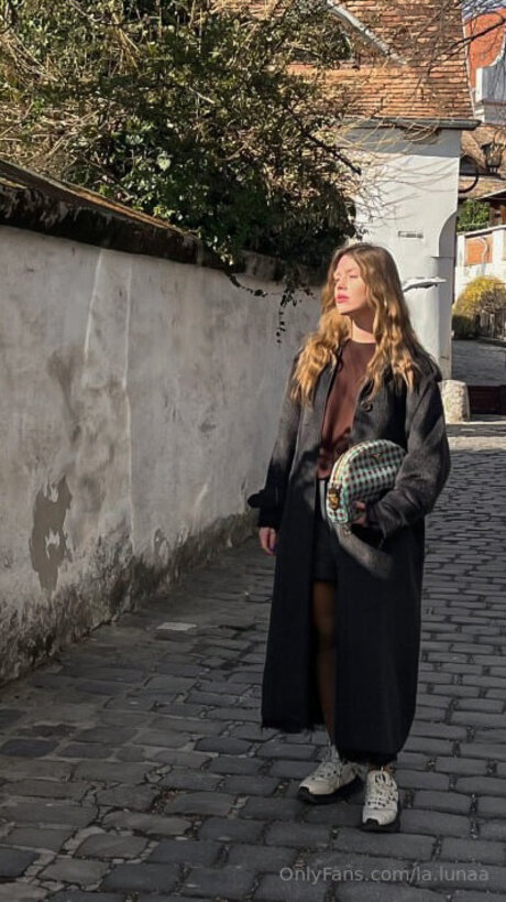 La Lunaa nudes pornstar pics