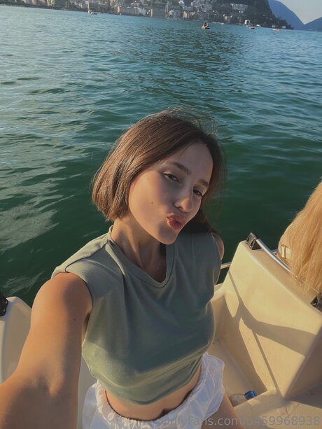 Lilttle Katee art actress photos