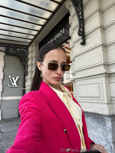 Lilttle Katee pornstar perfect pic