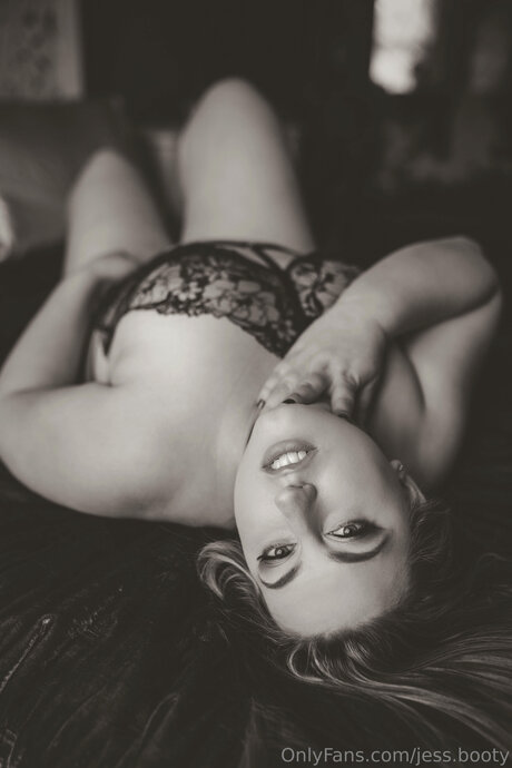 Jess Booty beautiful star pic