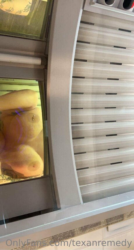 Brevilknievil hot actress picture