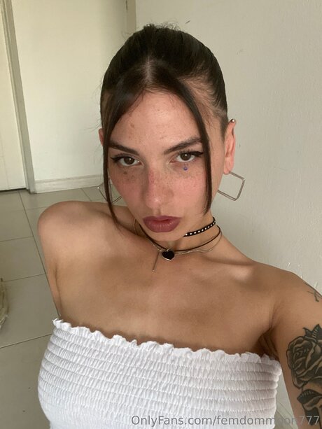 Baddieluna777 exclusive model picture