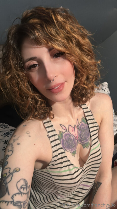 Frenchyy0o model xxx pics