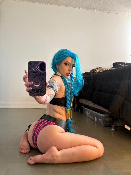 Decayingpeach star hot images