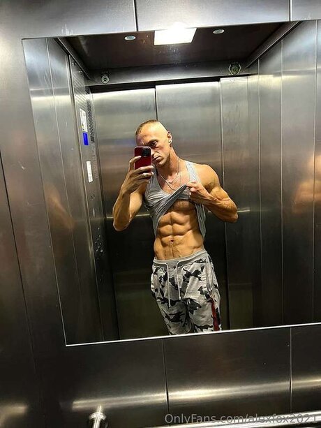 Alexfox2021 pornstar sex picture