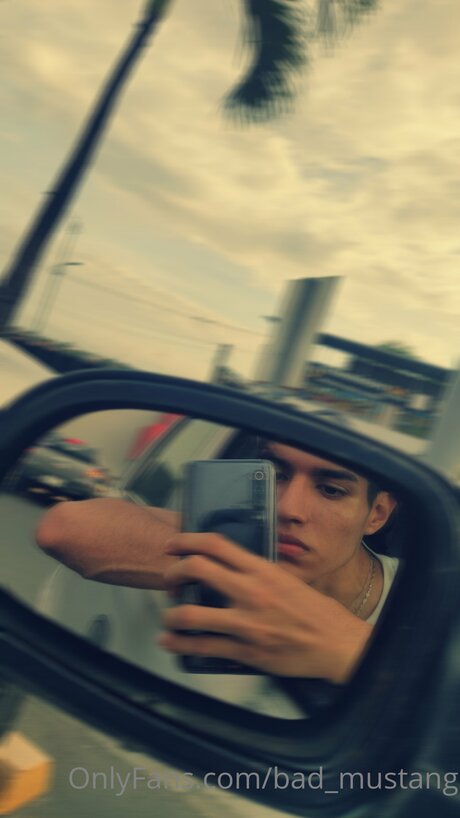 Bad Mustang hot actress img