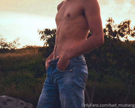 Bad Mustang model high quality images