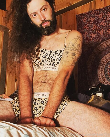 Jerbear222 free model pics