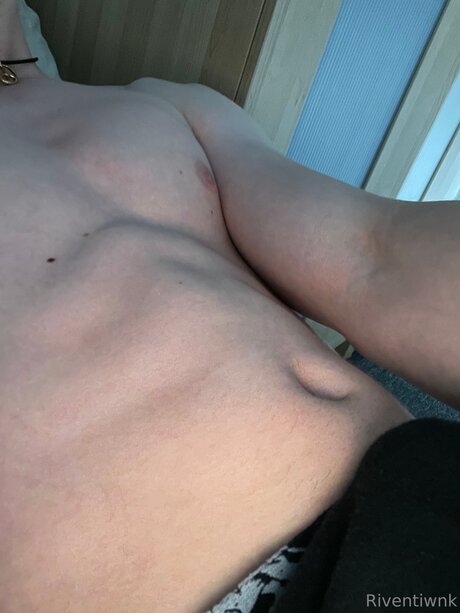 Riventwink model high quality pictures