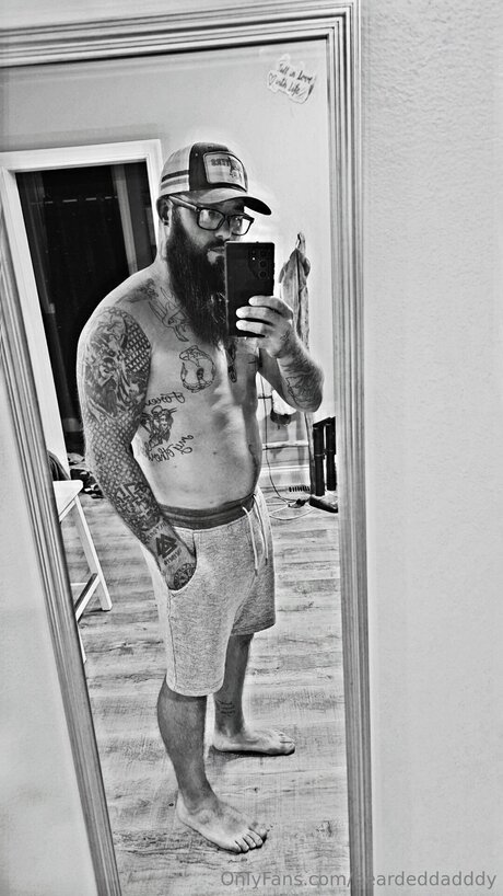 Beardeddadddy adult star archive