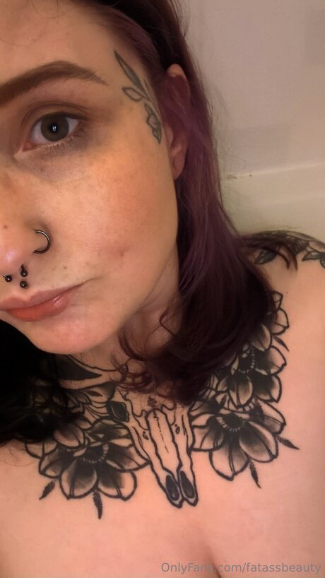 Fatassbeauty star erotic photo