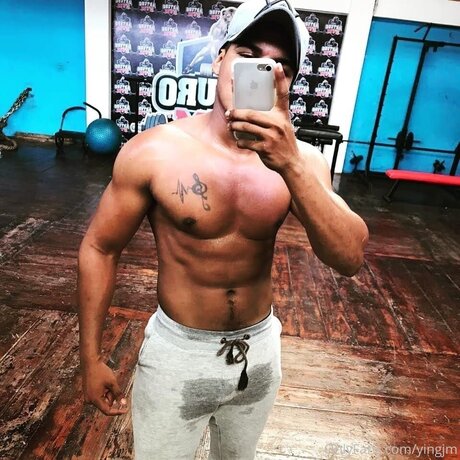 Yingjm naked star images