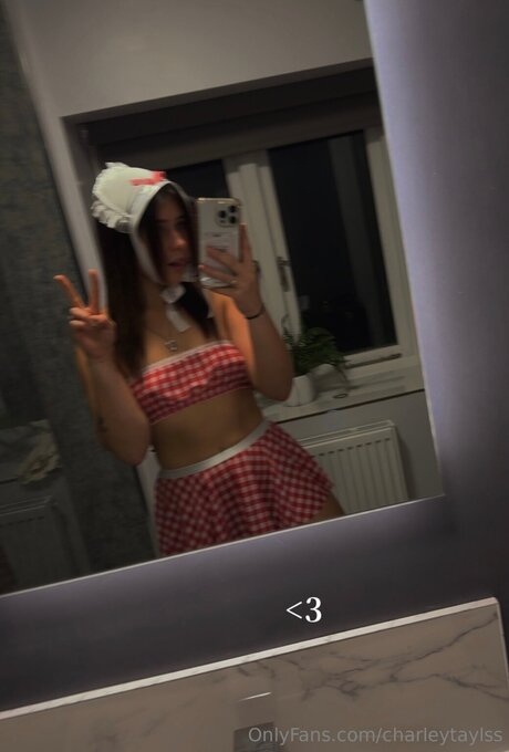 Charleytaylss top model pictures