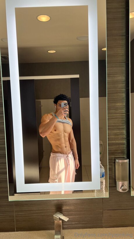 Tyzonking nice pornstar photos