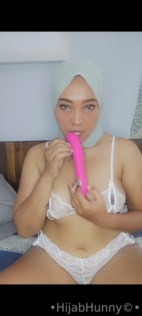 Hijabhunny Srs pornstar pretty photos