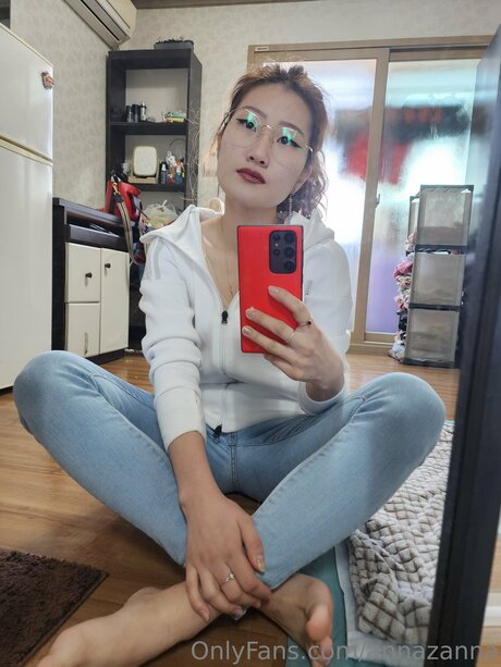 Annazanna pornographic star photos