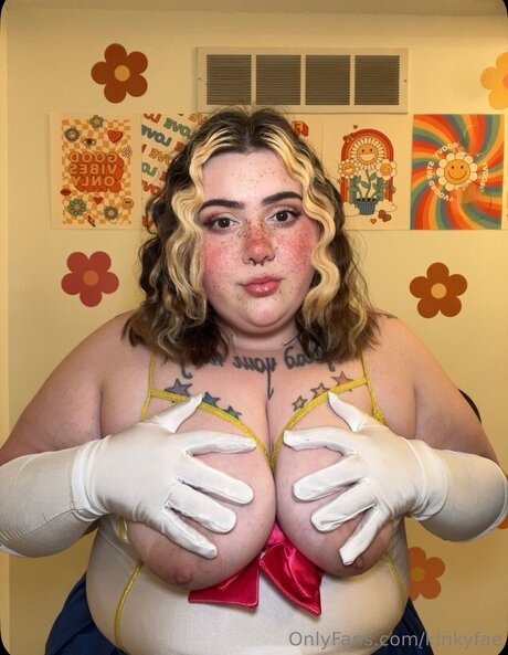 Kinkyfae model erotic photo