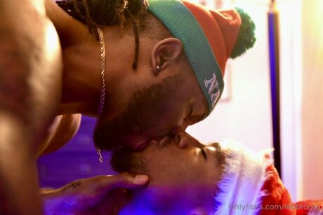 Leobrixxx star erotic photos