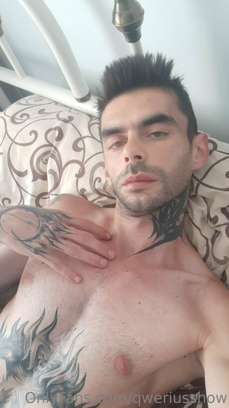 Qweriusshow pornstar hot images