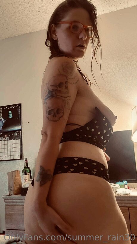 Summer Rain30 pretty pornstar galleries