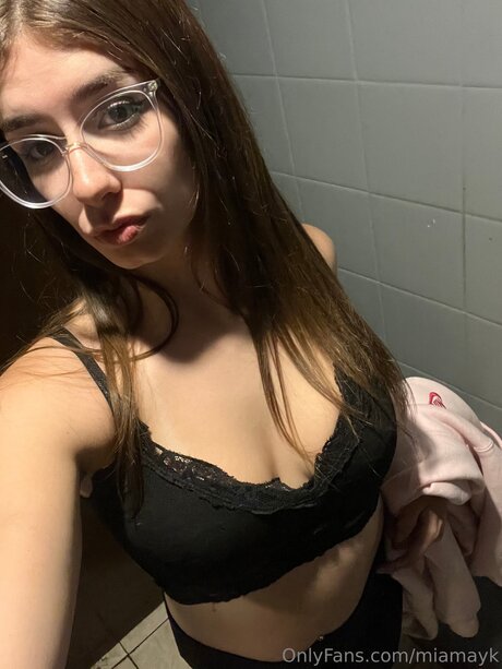 Miasecretx model top image