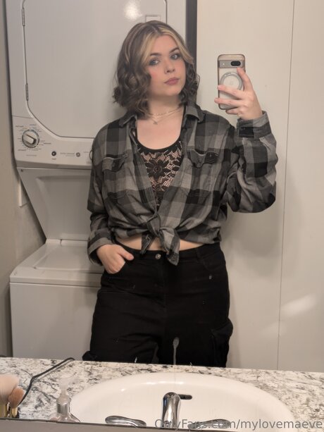 Mylovemaeve porn model archive