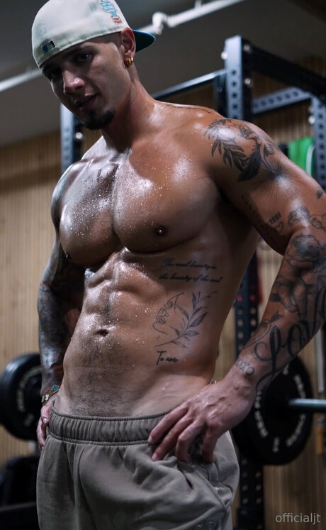 Officialjt art model gallery