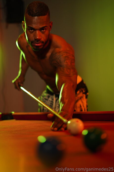 Ganimedes25 erotic model picture