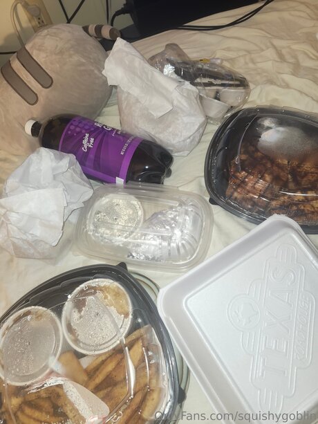 Squishygoblin xxx actress picture