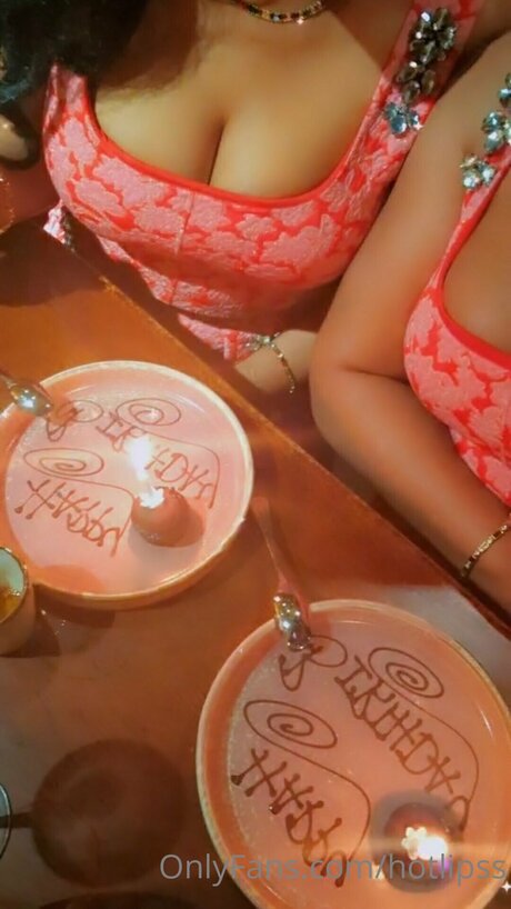 Hotlipss model xxx picture