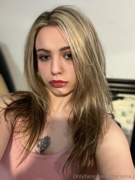 Charisma J model nude pics