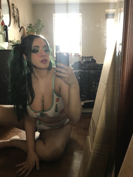 Camdenpeachfree model hd pictures