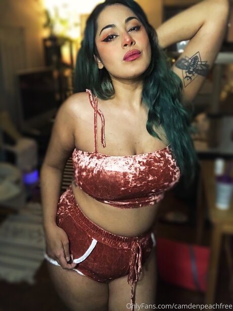 Camdenpeachfree nude model galleries
