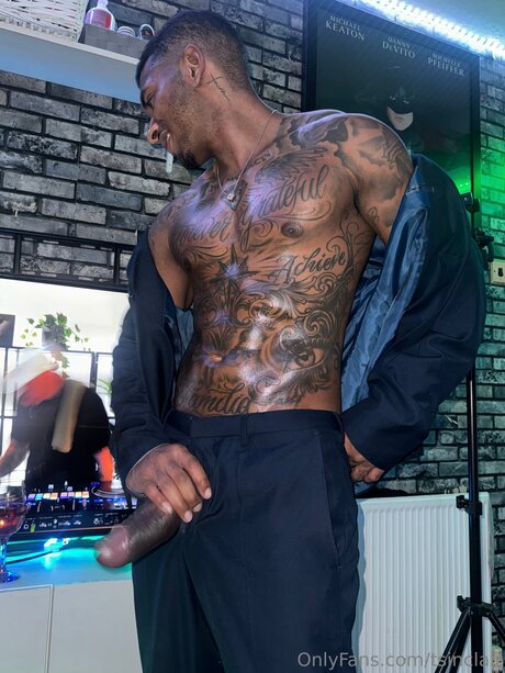 Tsinclair pornographic actress photos