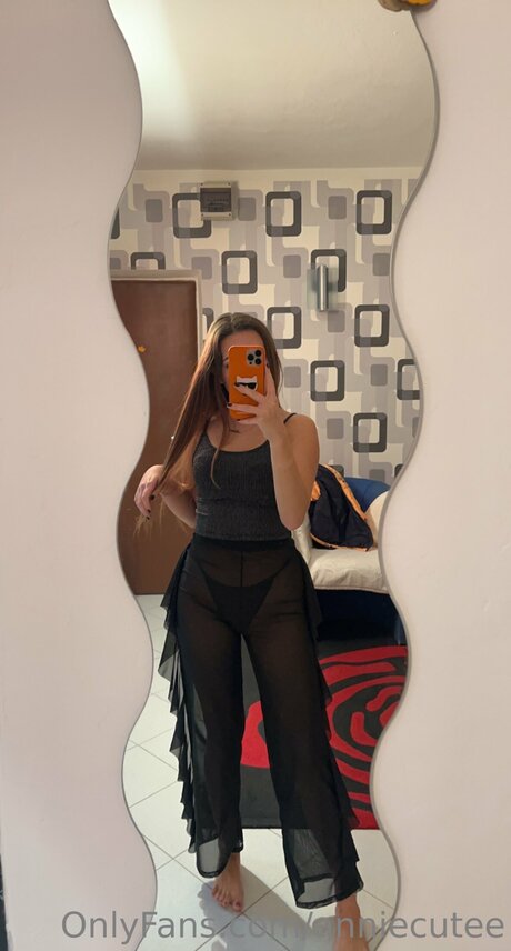 Anniecutee pornstar xxx pic