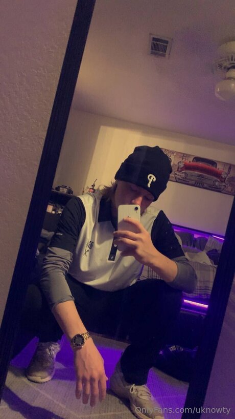 Uknowty beautiful actress pictures