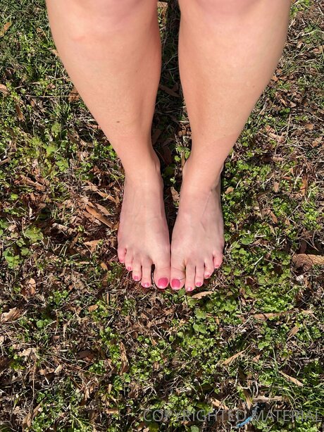 Nikki Coxzfree Profile pic