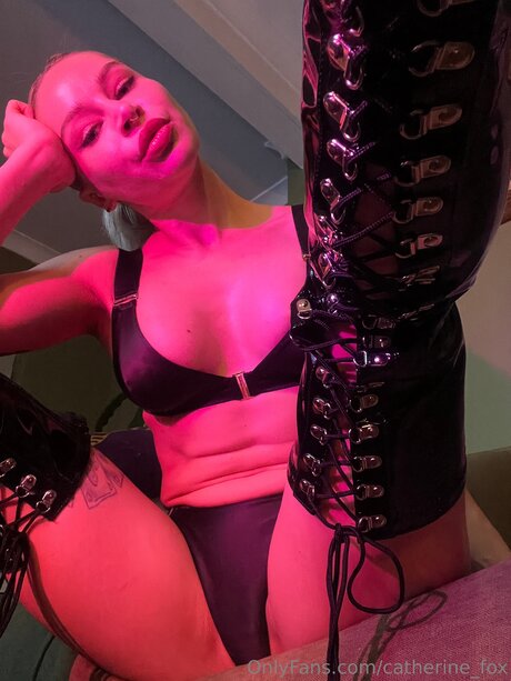 Catherine Fox model exclusive img