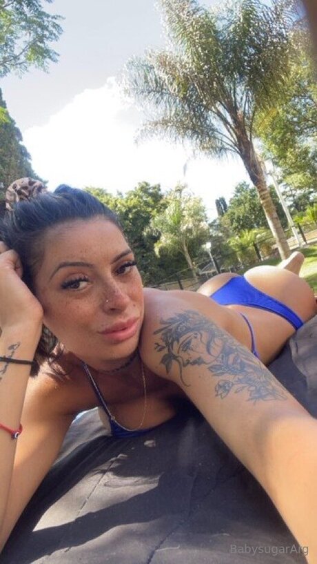 Babysugar Free star sexy photos