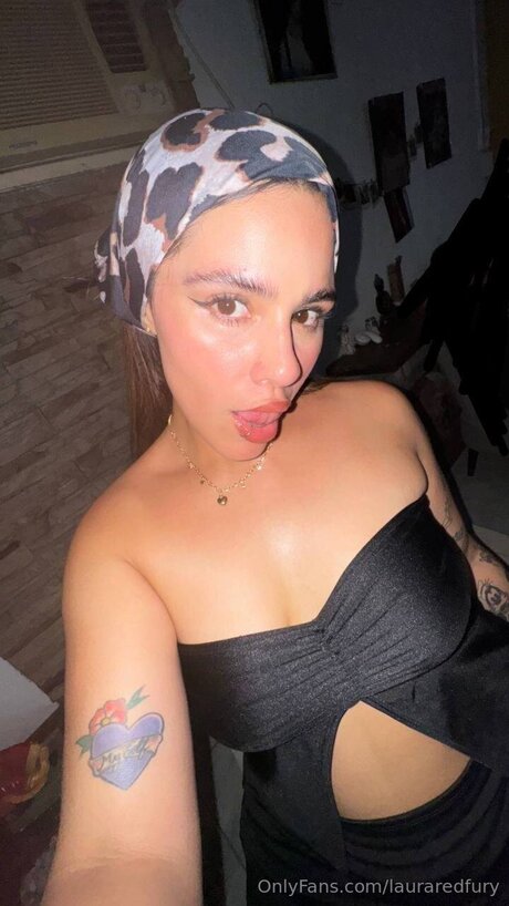 Lauraredfury pretty actress pics