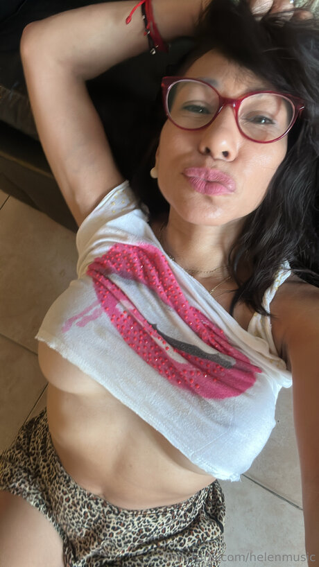 Helenmusic sexy star pics