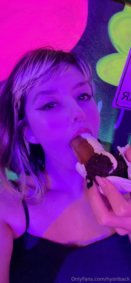 Hyoriback free model pics