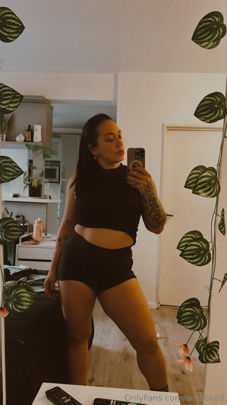 Antook88 model top pictures