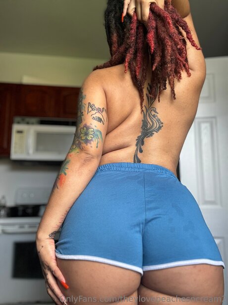 Freepeachesncream exclusive actress photos