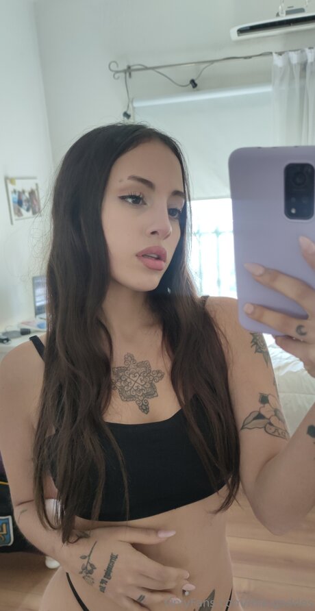 Mia Goddes hd actress img