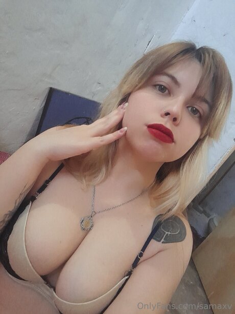 Siragoddess star sexy pics