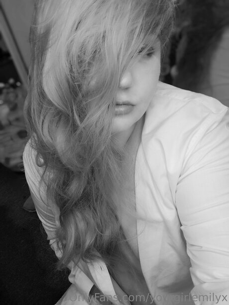 Yourgirlemilyx pornstar erotic photo