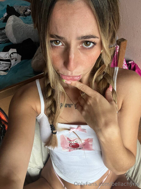 Bellachyna xxx pornstar archive